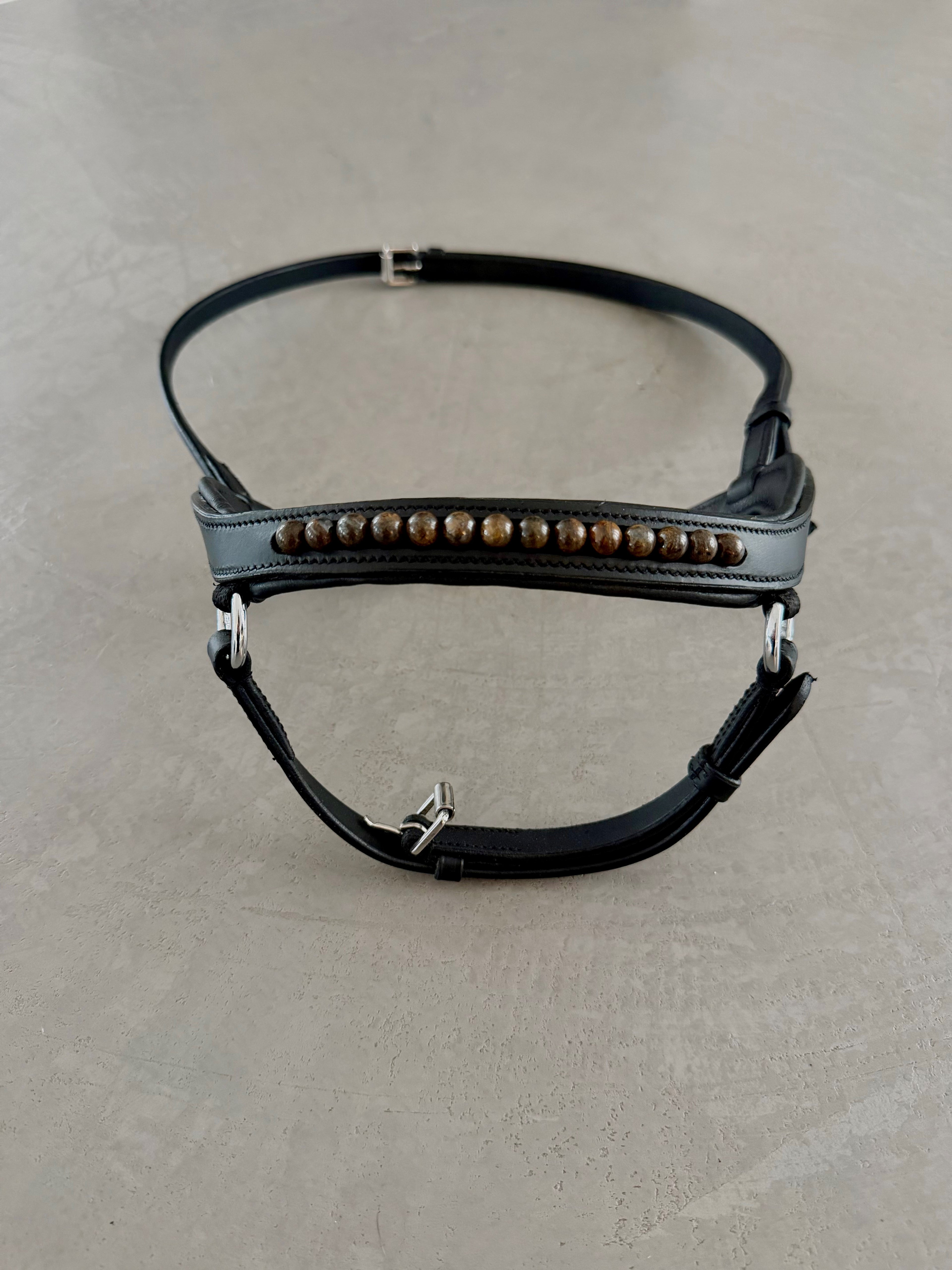 Anatomisk kombineret næsebånd - Brownie